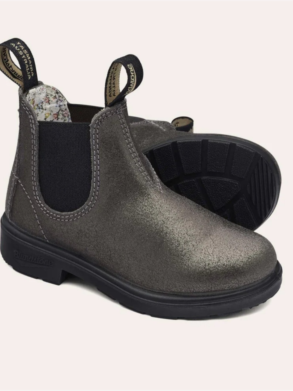 Blundstone 2093 Chelsea Boot
Size 3